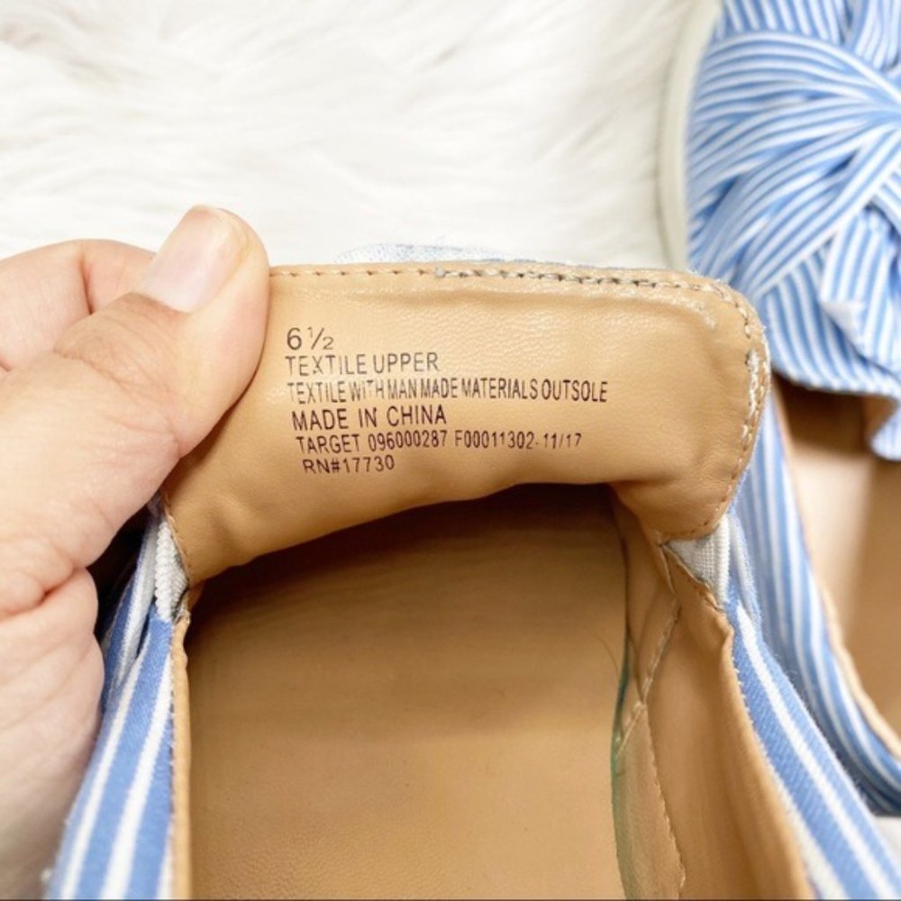 A New Day Blue Stripe Bow Slip On Sneakers 6.5 - Picture 7 of 9